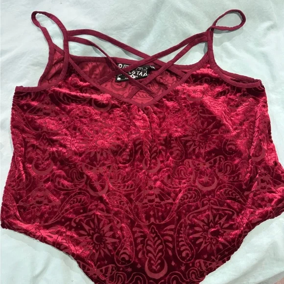 KILLSTAR Red Velvet tank - Picture 1 of 2